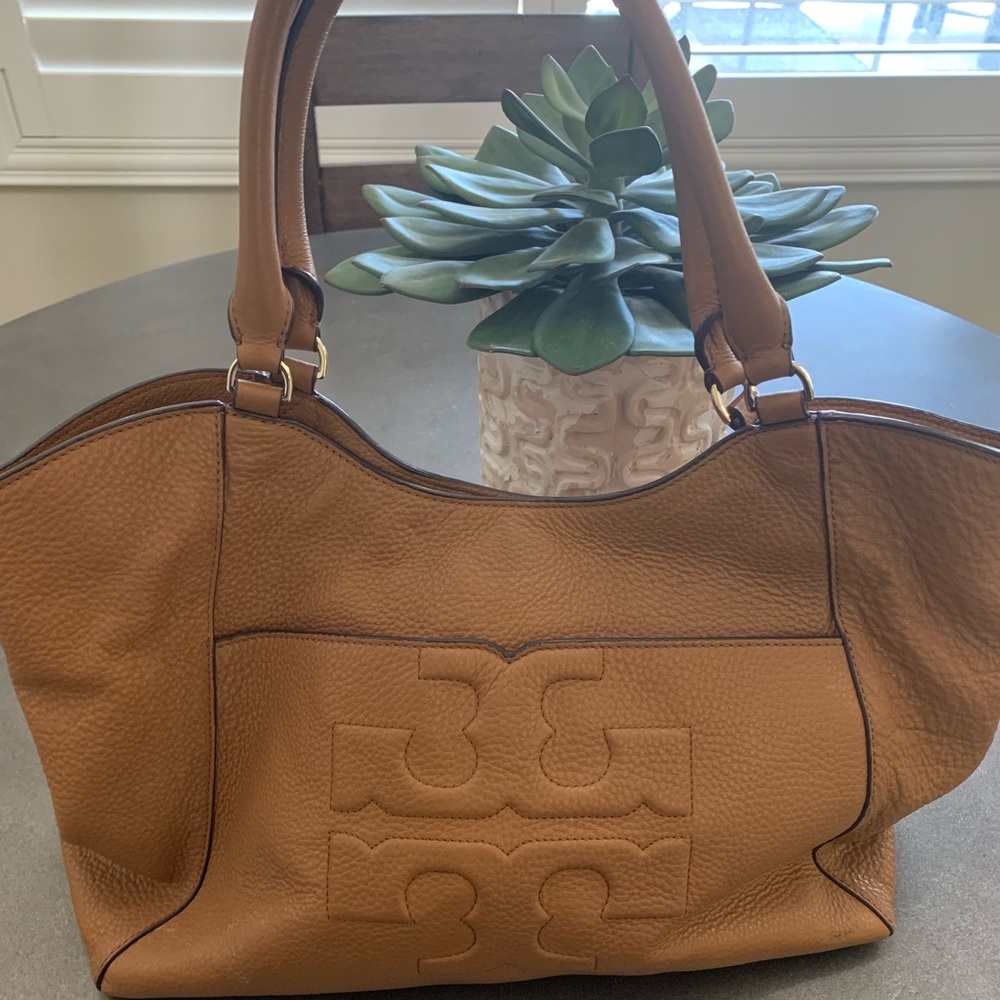 Tory Burch purse!!
